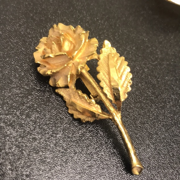 Vintage gold tone Floral brooches lot (6) - Picture 9 of 9